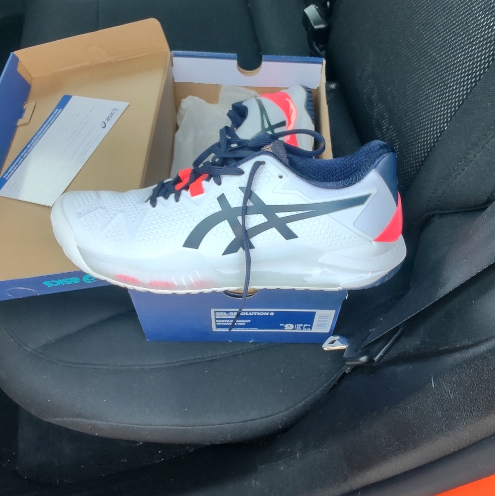 Asics Gel Resolution 8